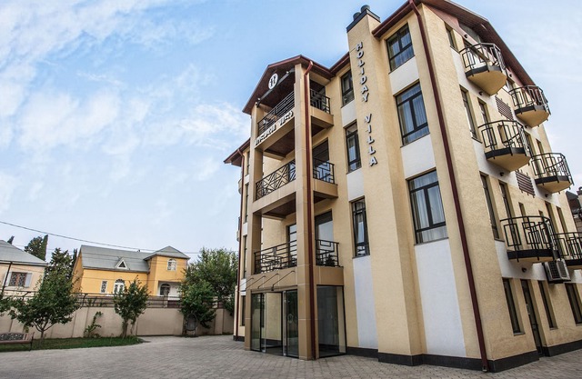 Hotel Holiday Villa