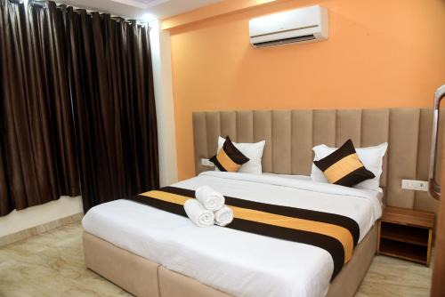 Hotel Holy House