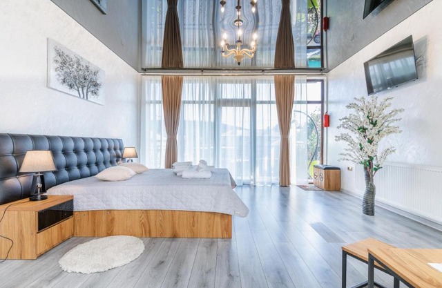 Hotel Home+