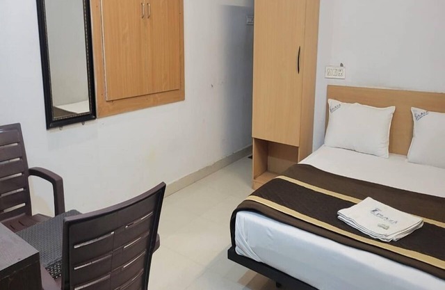 HOTEL I PLAZA