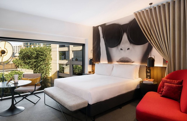 Hotel Indigo Melbourne on Flinders by IHG
