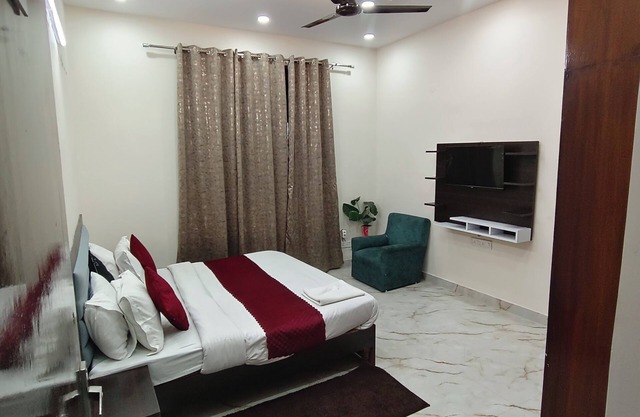 Hotel is very near to Metro station, Mall, Hospital and daily useful market.