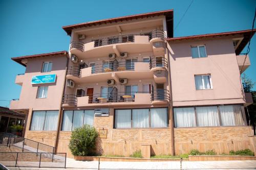Hotel Istatov