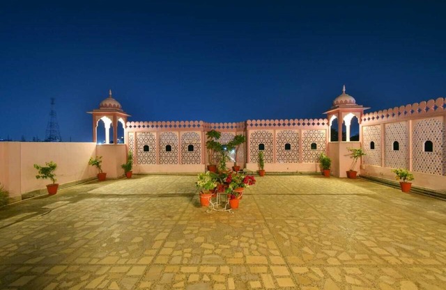 Hotel Jaisingh Palace