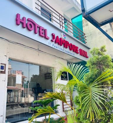 Hotel Jampore Inn
