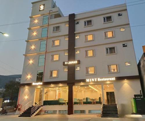 Hotel JANAS