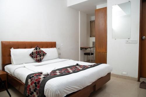 Hotel Jayshree By Anantaay Hotels Near Domestic Airport