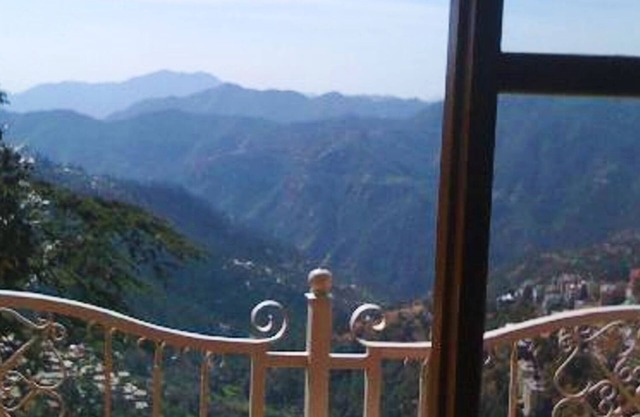 Hotel Karan Regency Shimla Mountain View
