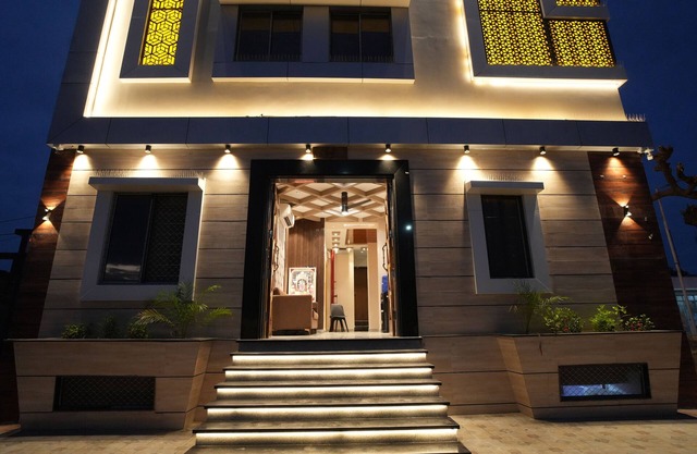 HOTEL KASTURI PALACE