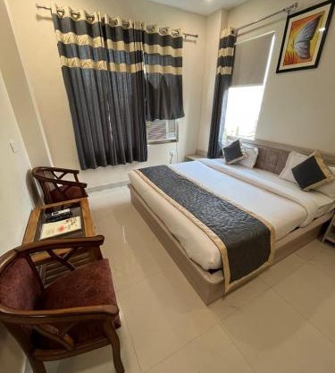 HOTEL KAVANA