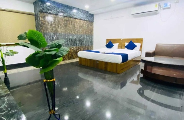 Hotel Kp Suites Grand