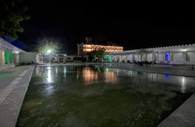 Hotel Krishna Raj