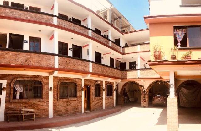 HOTEL LA GRAN MANZANA