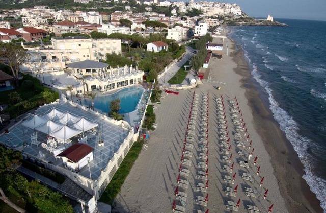 Hotel La Playa