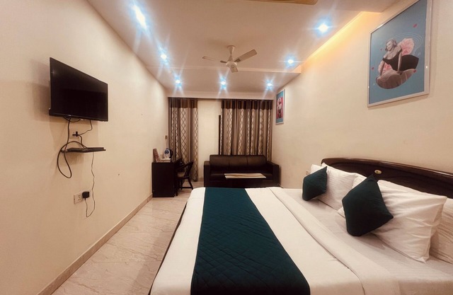 Hotel Lagoona and Banquet Hall