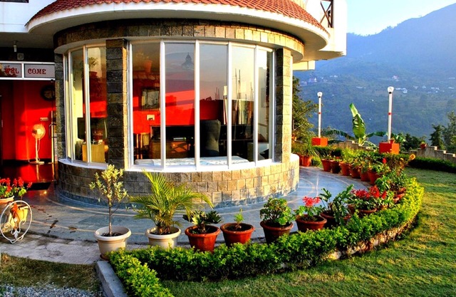 Hotel Lake Inn Bhimtal