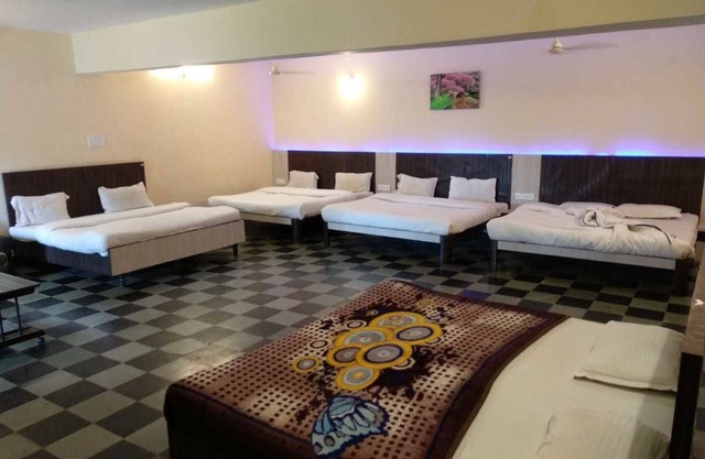 Hotel Lasa Grand