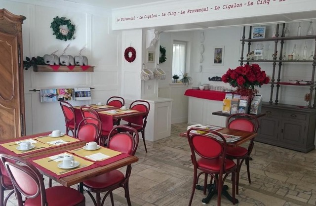Hotel Le 5
