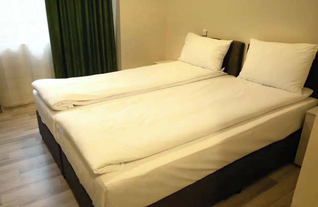 Hotel Leda