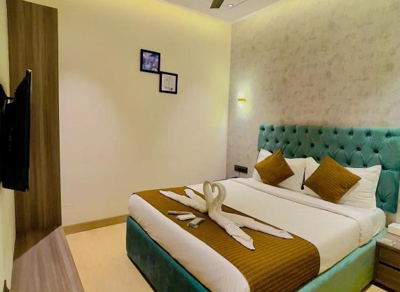 Hotel lime wood