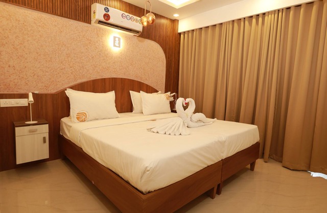 Hotel Liwa Tower