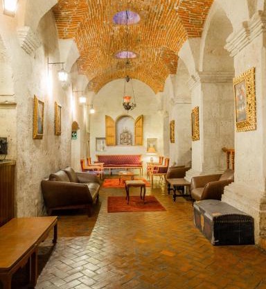 Hotel Los Tambos Colonial