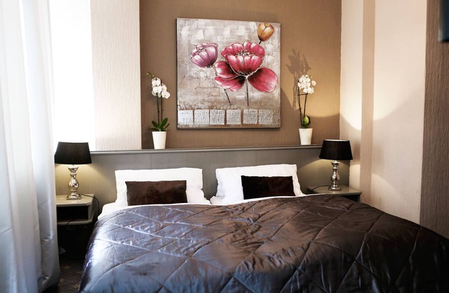 Hotel Lux