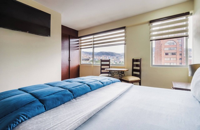 Hotel Luxstone Executive Suites