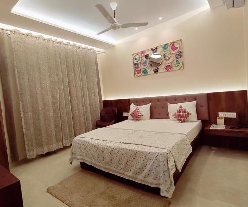 Hotel Luxuria