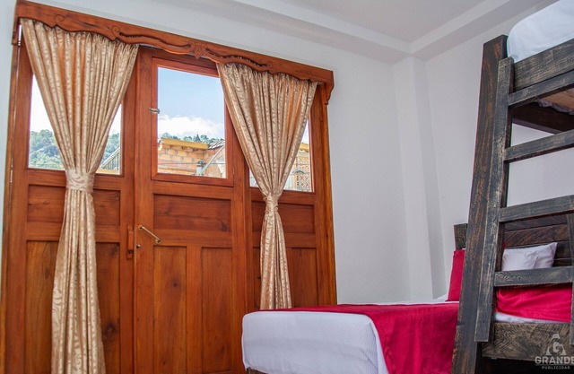 Hotel Madre Laura