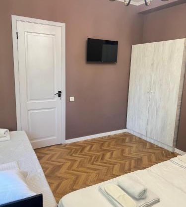 Hotel Maisis Ezo