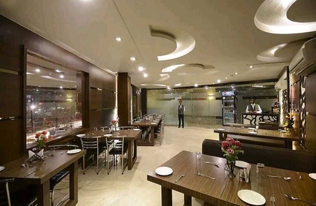 Hotel Mani Ram Palace