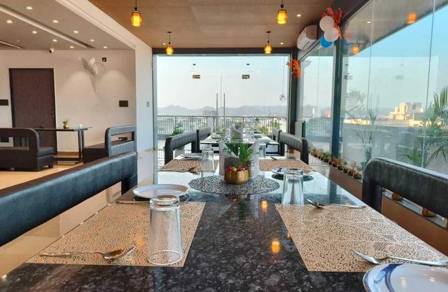 Hotel Maple Residence