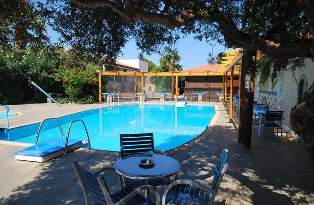 Hotel Marina Village