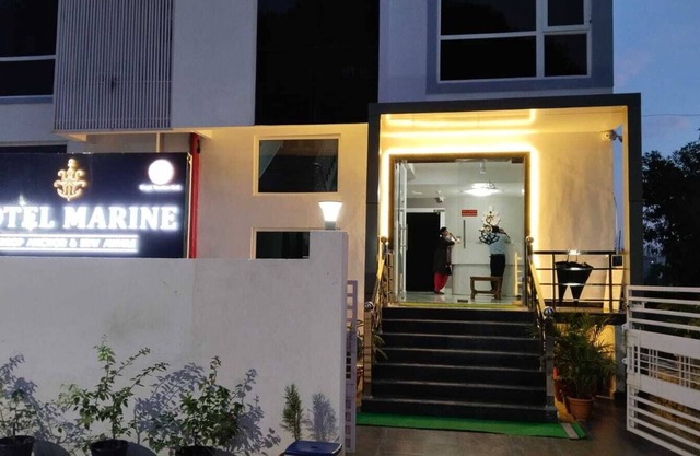 Hotel Marine