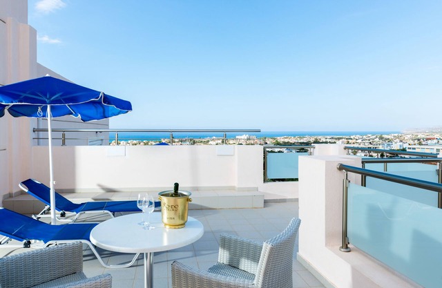 Hotel Matheo Villas & Suites