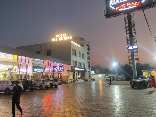 Hotel MB,Borsad