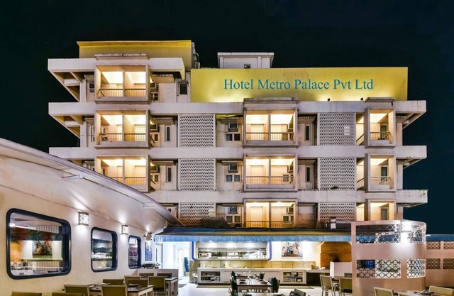 Hotel Metro Palace
