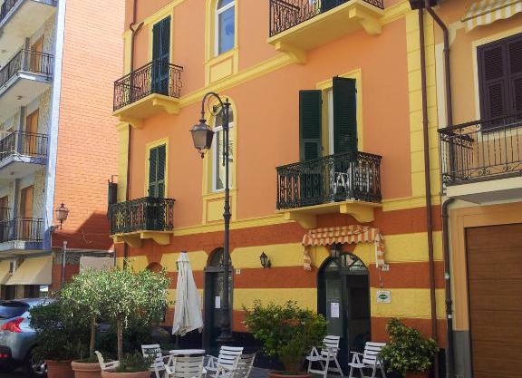 Hotel Mimosa