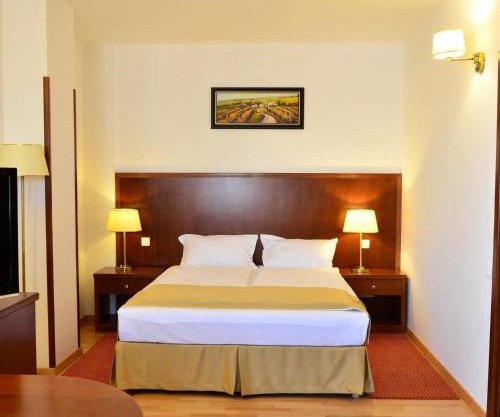 Hotel Miraj
