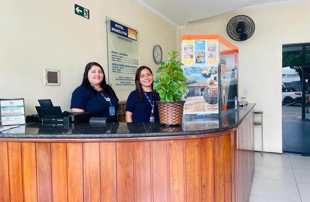 Hotel Monólitos