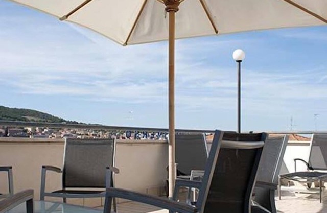 Hotel Monica