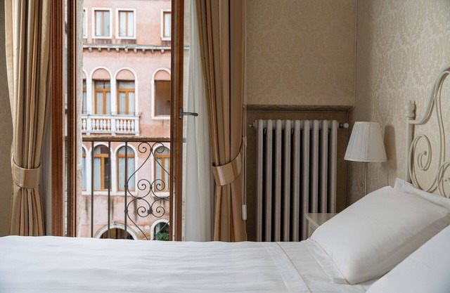 Hotel Montecarlo