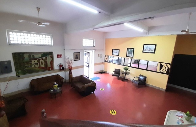 Hotel Morales Inn