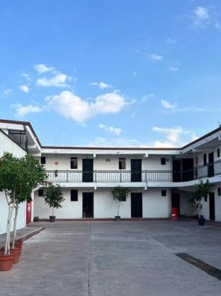 Hotel Motel La Escondida