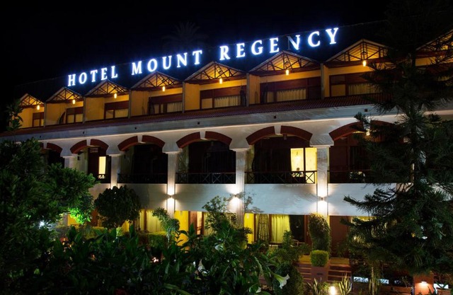 Hotel Mount Regency