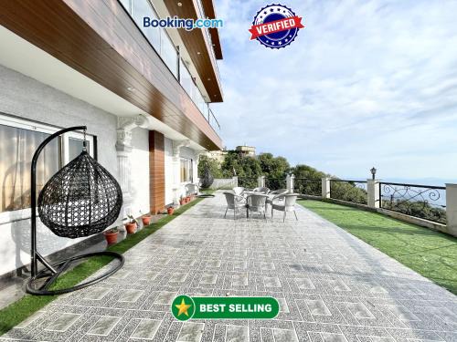 HOTEL MOUNTAIN G ! MUSSOORIE होटल माउंटेन ஹோட்டல் மலை હોટેલ માઉન્ટેન ਹੋਟਲ ਮਾਊਂਟੇਨ near mall road hotel-with-mountain-view Spacious-Room-with-wi-fi-and-Parking-availability, best hotel in Mussoorie