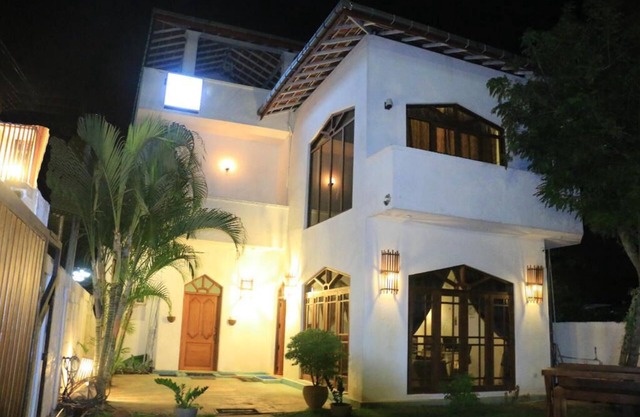 Hotel Nathariya Negombo