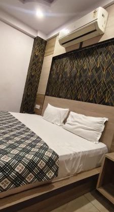 Hotel Neelambar Villa