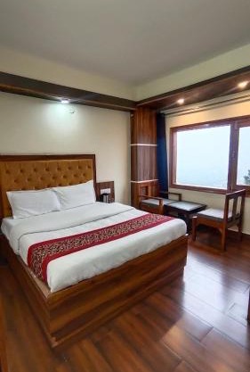 Hotel New Pankaj - Near Mall Road Free Pickup from railway station Shiimla